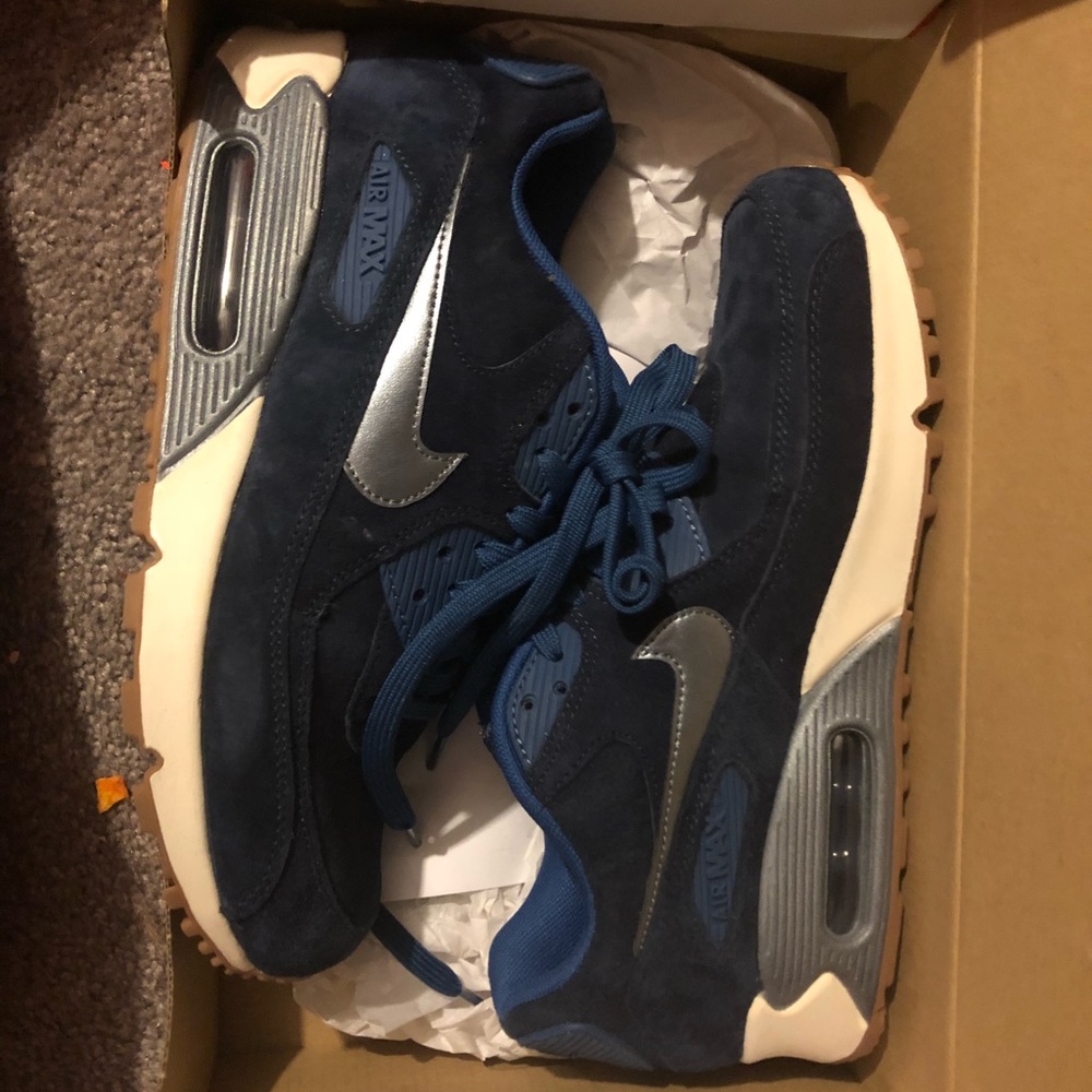 Nike
